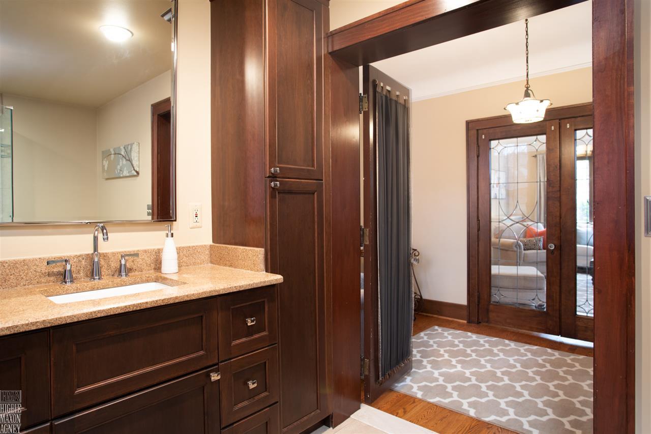 1337 Cadieux Road Grosse Pointe, MI 48230 - Photo 12 of 29 31379528-11.JPG