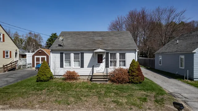 $255,000 | 867 Minot Avenue, Auburn, ME 04210
