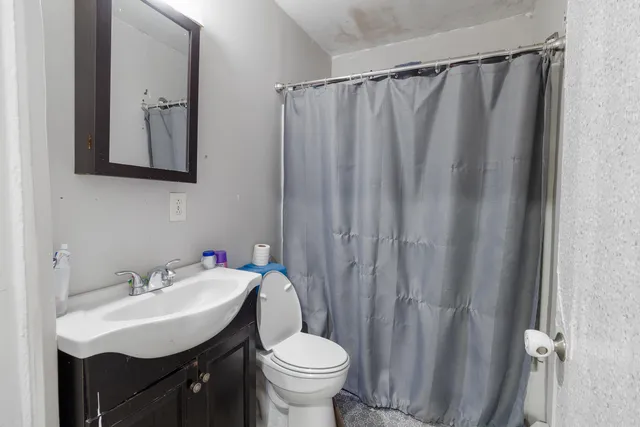 $255,000 | 867 Minot Avenue, Auburn, ME 04210