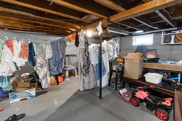 $255,000 | 867 Minot Avenue, Auburn, ME 04210