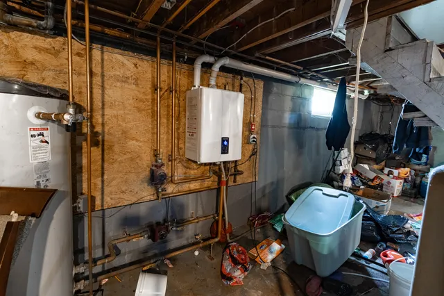 $255,000 | 867 Minot Avenue, Auburn, ME 04210