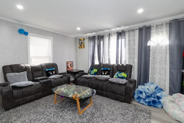 $255,000 | 867 Minot Avenue, Auburn, ME 04210