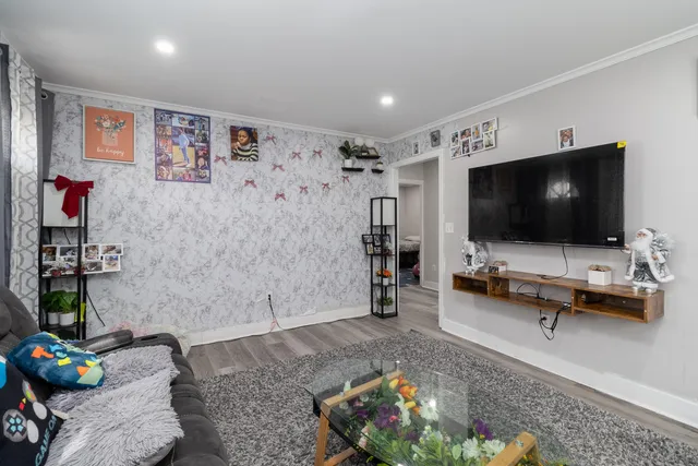 $255,000 | 867 Minot Avenue, Auburn, ME 04210