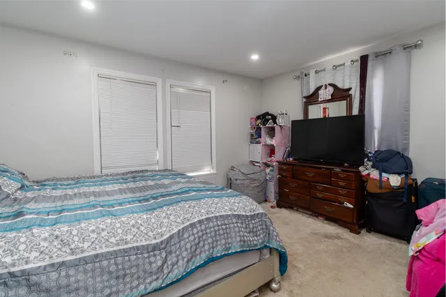 $255,000 | 867 Minot Avenue, Auburn, ME 04210