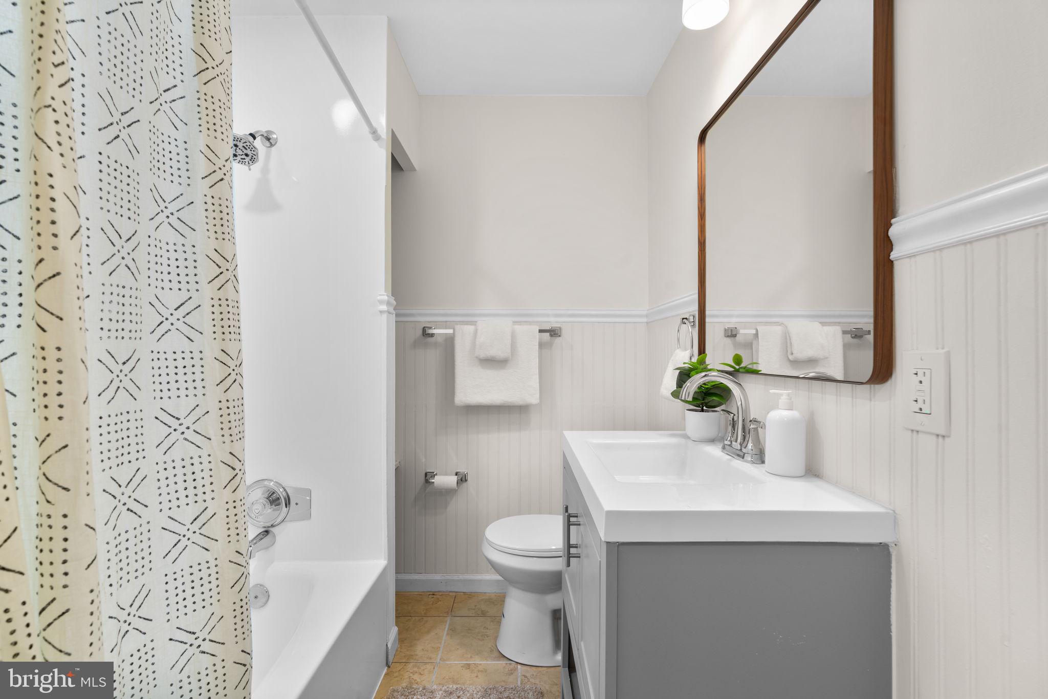 9926 Frederick Road Ellicott City, MD 21042 - Photo 21 of 50 Gallery Image 21