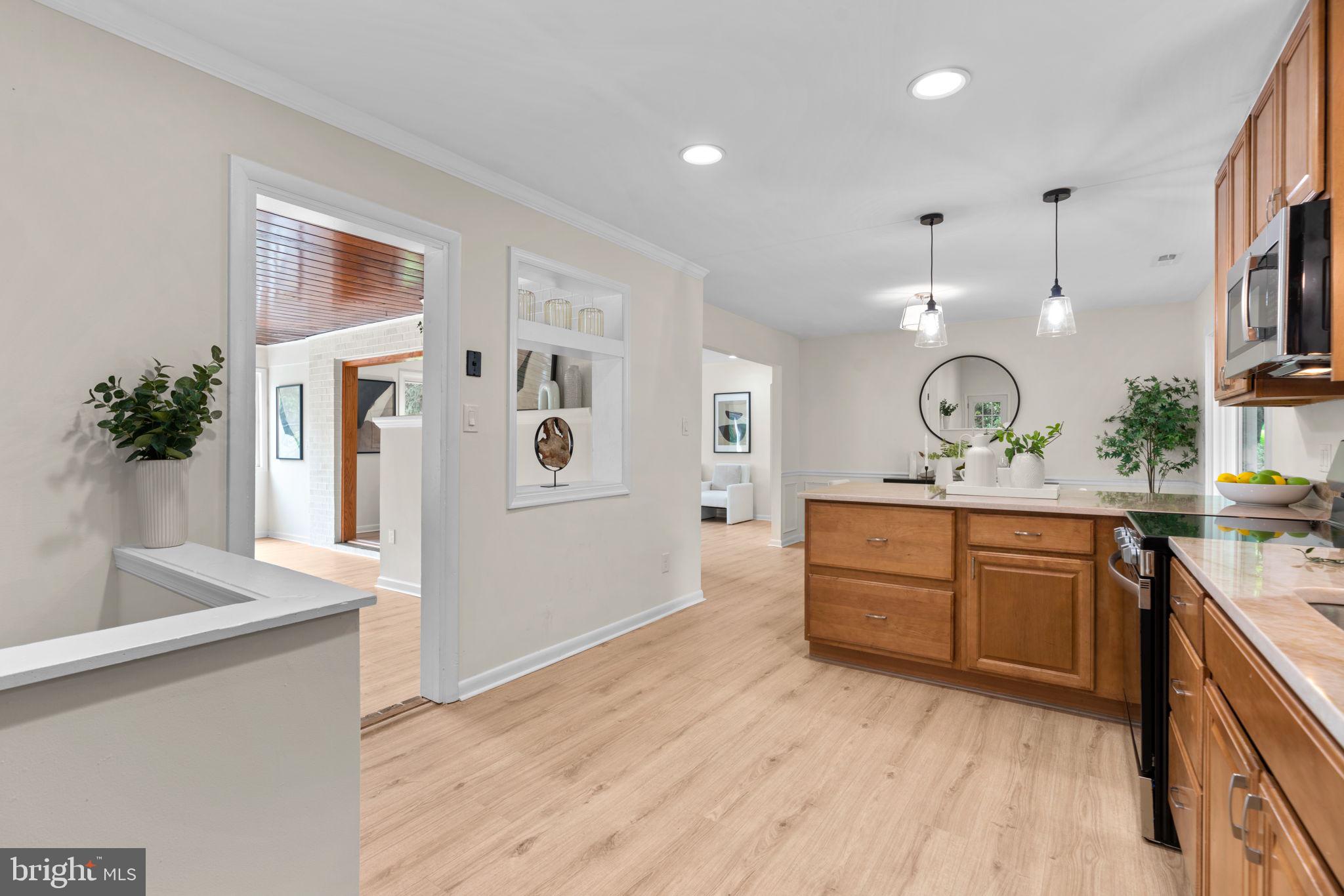 9926 Frederick Road Ellicott City, MD 21042 - Photo 9 of 50 Gallery Image 9