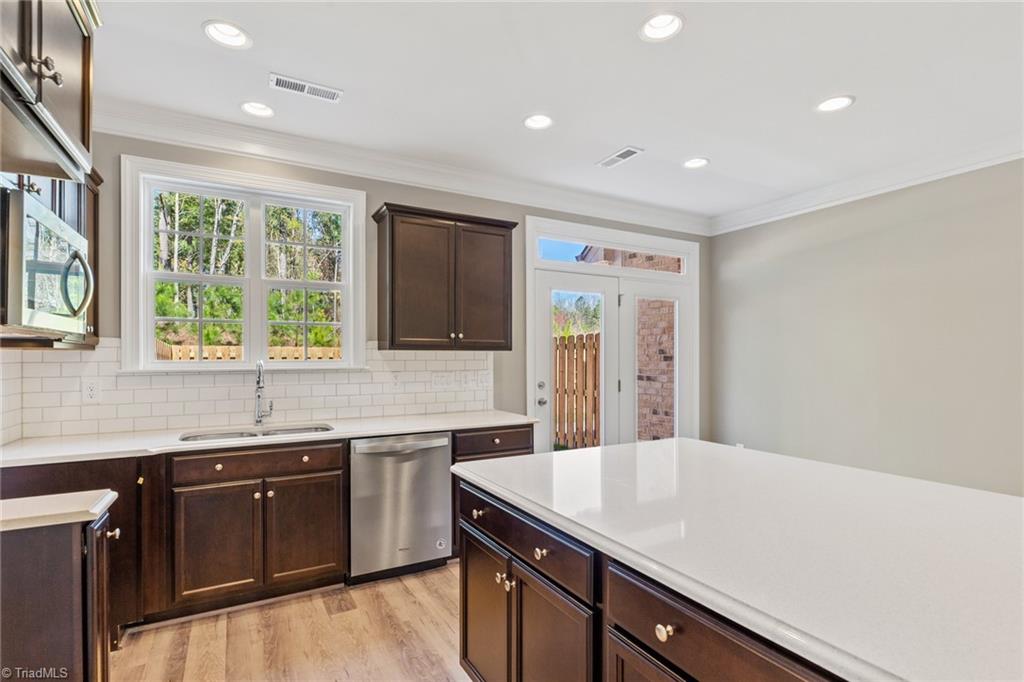 3837 Thistleberry Road High Point, NC 27265 - Photo 10 of 29 Gallery Image 10