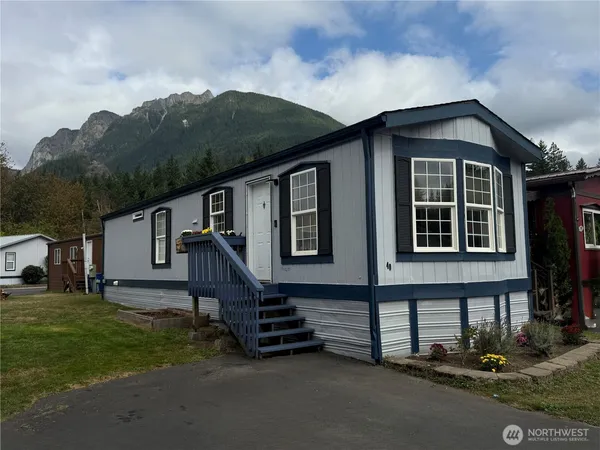$79,995 | 43010 Southeast North Bend Way, Unit 40, North Bend, WA 98045