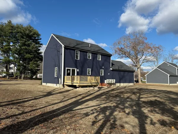 $779,000 | 1 Jennifer Circle, Bridgewater, MA 02324
