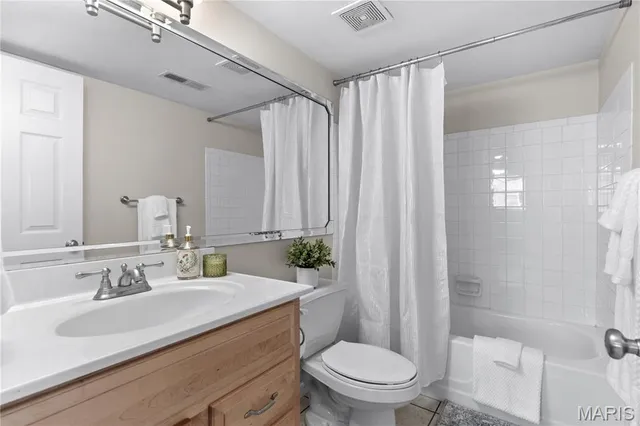 $189,000 | 10022 Chardin Way, Unit 3, St. Louis, MO 63128