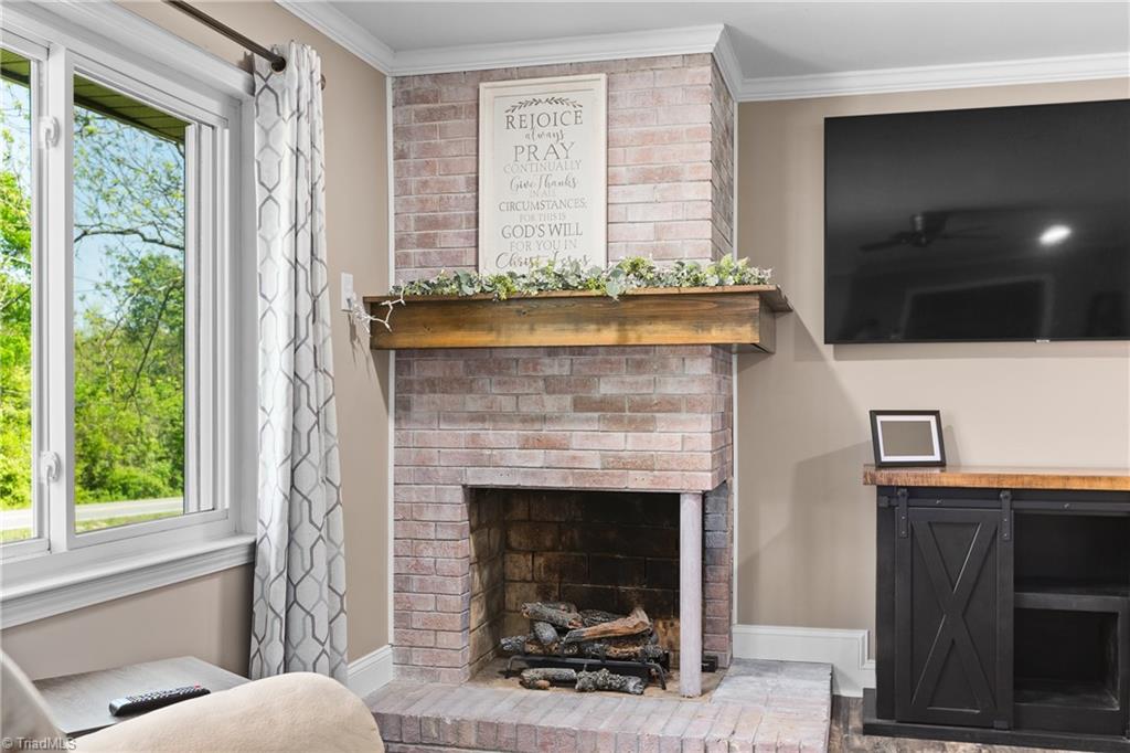 4015 North Main Street High Point, NC 27265 - Photo 11 of 45 Fire place was inspected in 2013 and is not suitable for a wood fire, gas logs are not connected to the Natural Gas