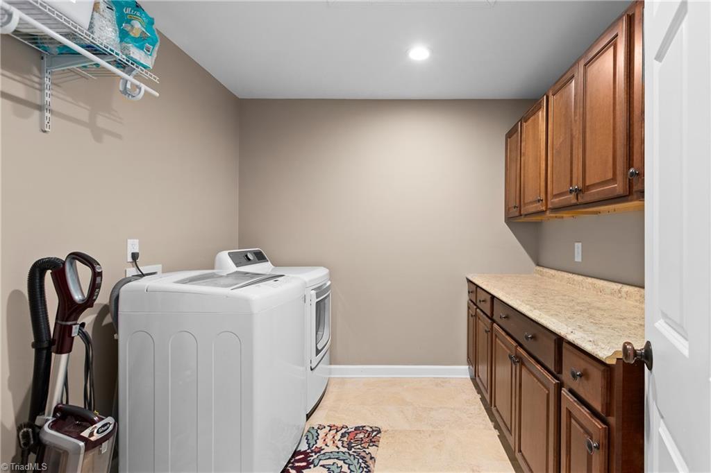 4015 North Main Street High Point, NC 27265 - Photo 26 of 45 Great Laundry Space
