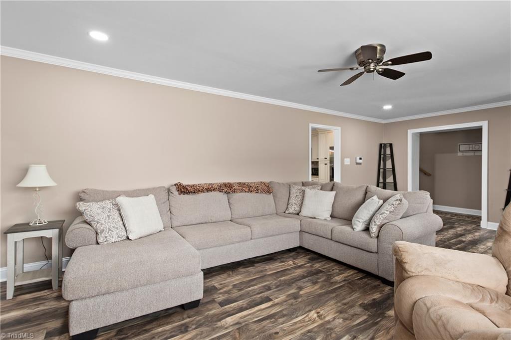 4015 North Main Street High Point, NC 27265 - Photo 10 of 45