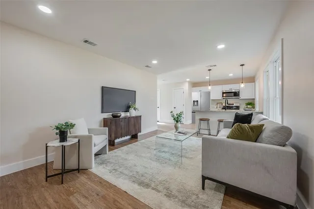 $315,000 | 3102 Santa Teresa Avenue, Dallas, TX 75228