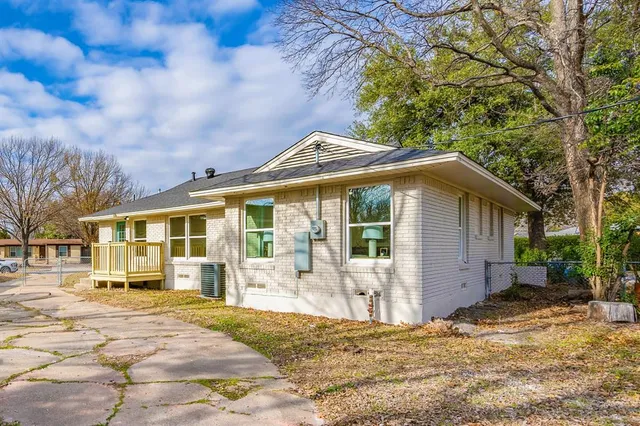 $315,000 | 3102 Santa Teresa Avenue, Dallas, TX 75228