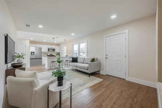 $315,000 | 3102 Santa Teresa Avenue, Dallas, TX 75228