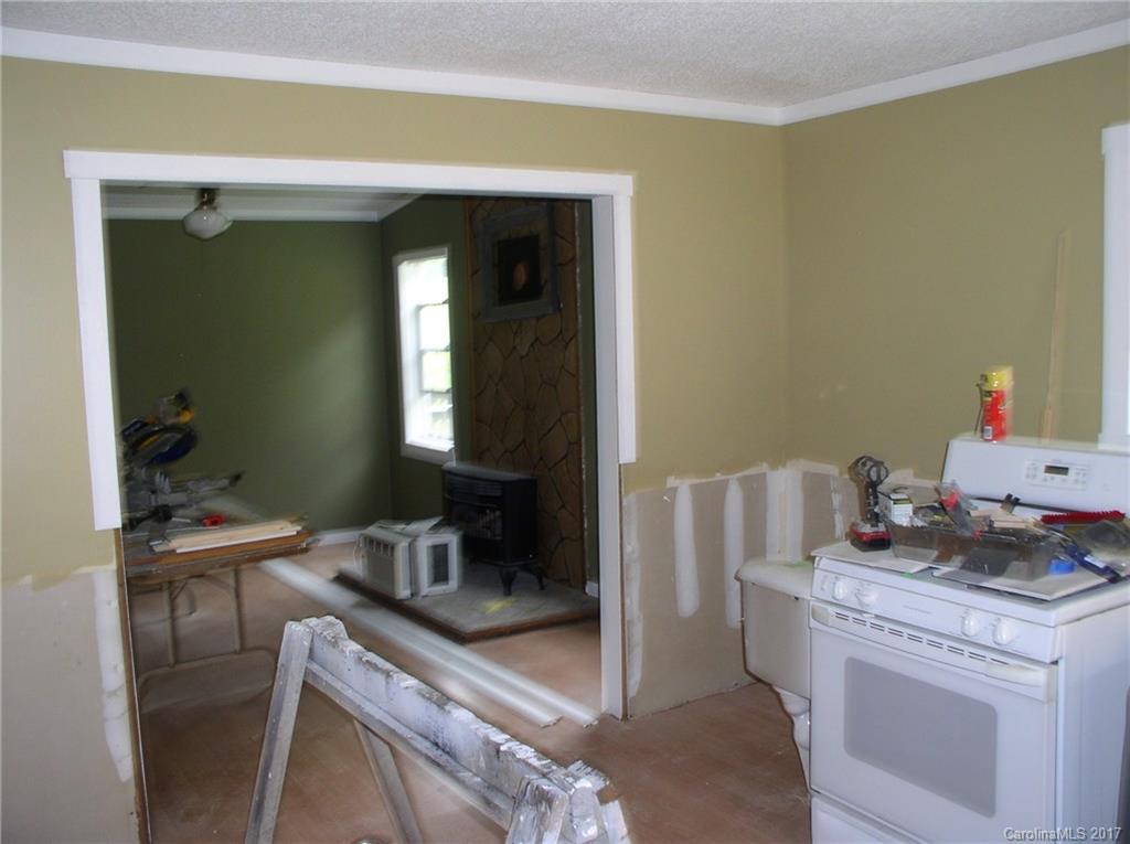788 Riverview Road, Unit 2 Burnsville, NC 28714 - Photo 9 of 9 Gallery Image 9