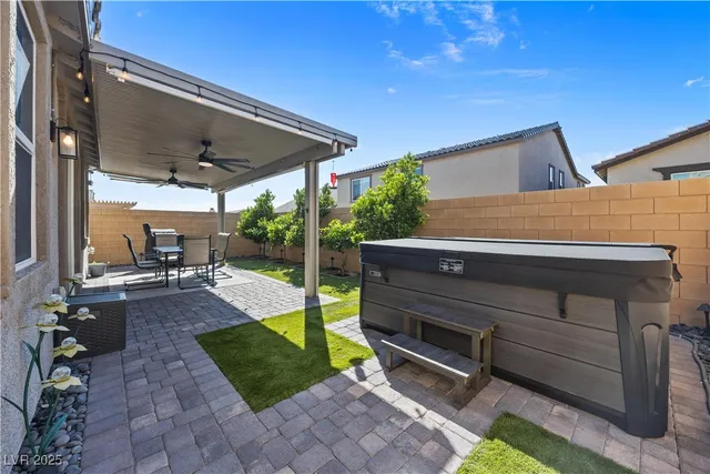 $549,999 | 10941 Oregano Avenue, Las Vegas, NV 89166