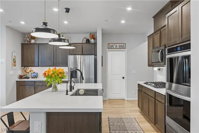 $549,999 | 10941 Oregano Avenue, Las Vegas, NV 89166
