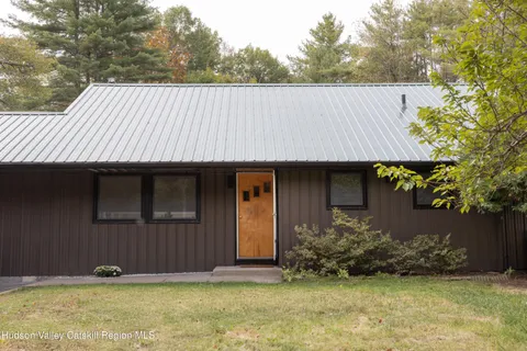 $795,000 | 1671 Glasco Turnpike, Woodstock, NY 12498