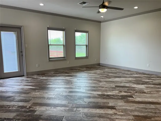 $1,900 | 5375 County Road 73A, Unit B25, Robstown, TX 78380