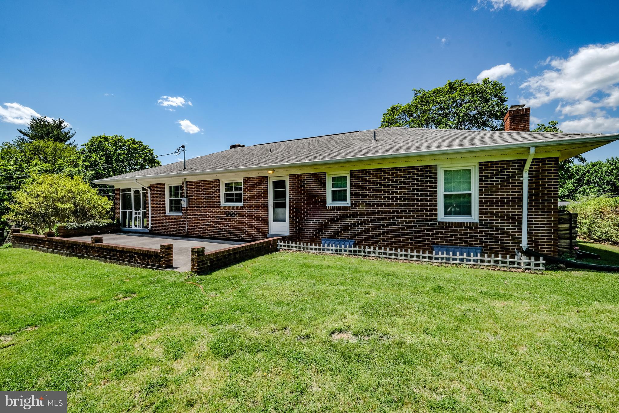 110 Accomac Road Front Royal, VA 22630 - Photo 8 of 52 Oversized rear patio!