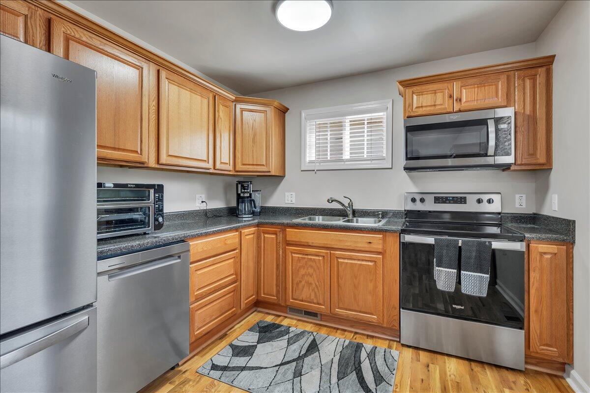 1101 Gearhart Road Southeast Roanoke, VA 24014 - Photo 8 of 24 08-MIB03960-R5