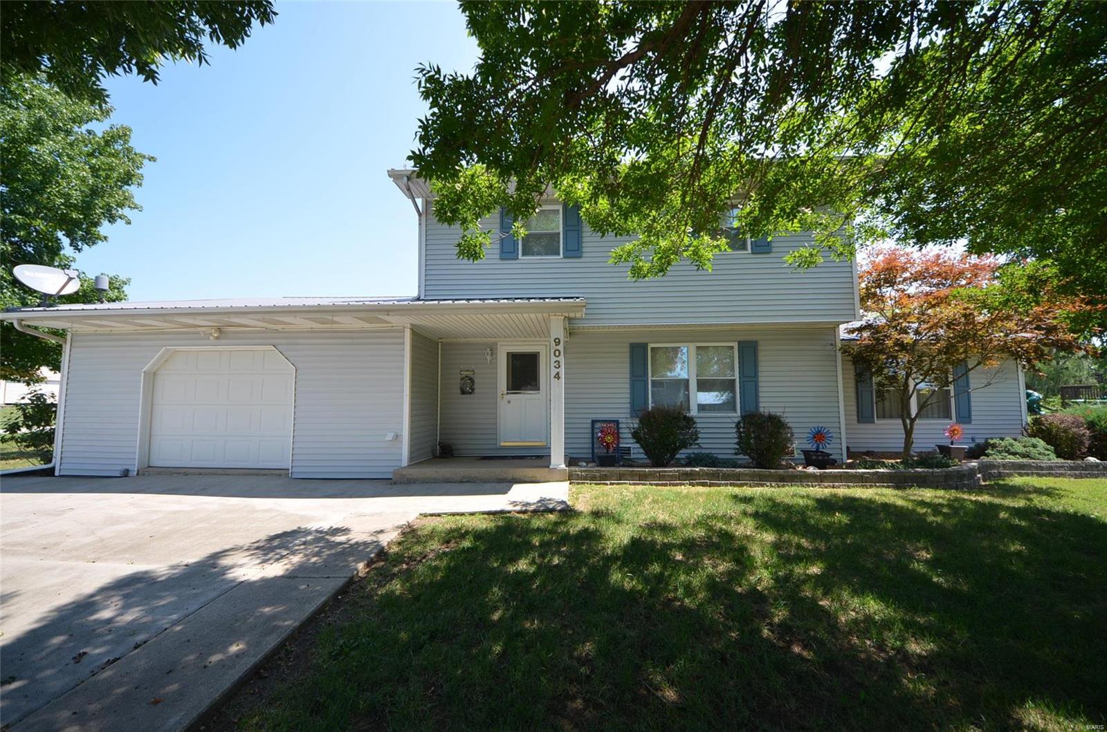 9034 Hawk Road Nashville, IL 62263 - Photo 1 of 28