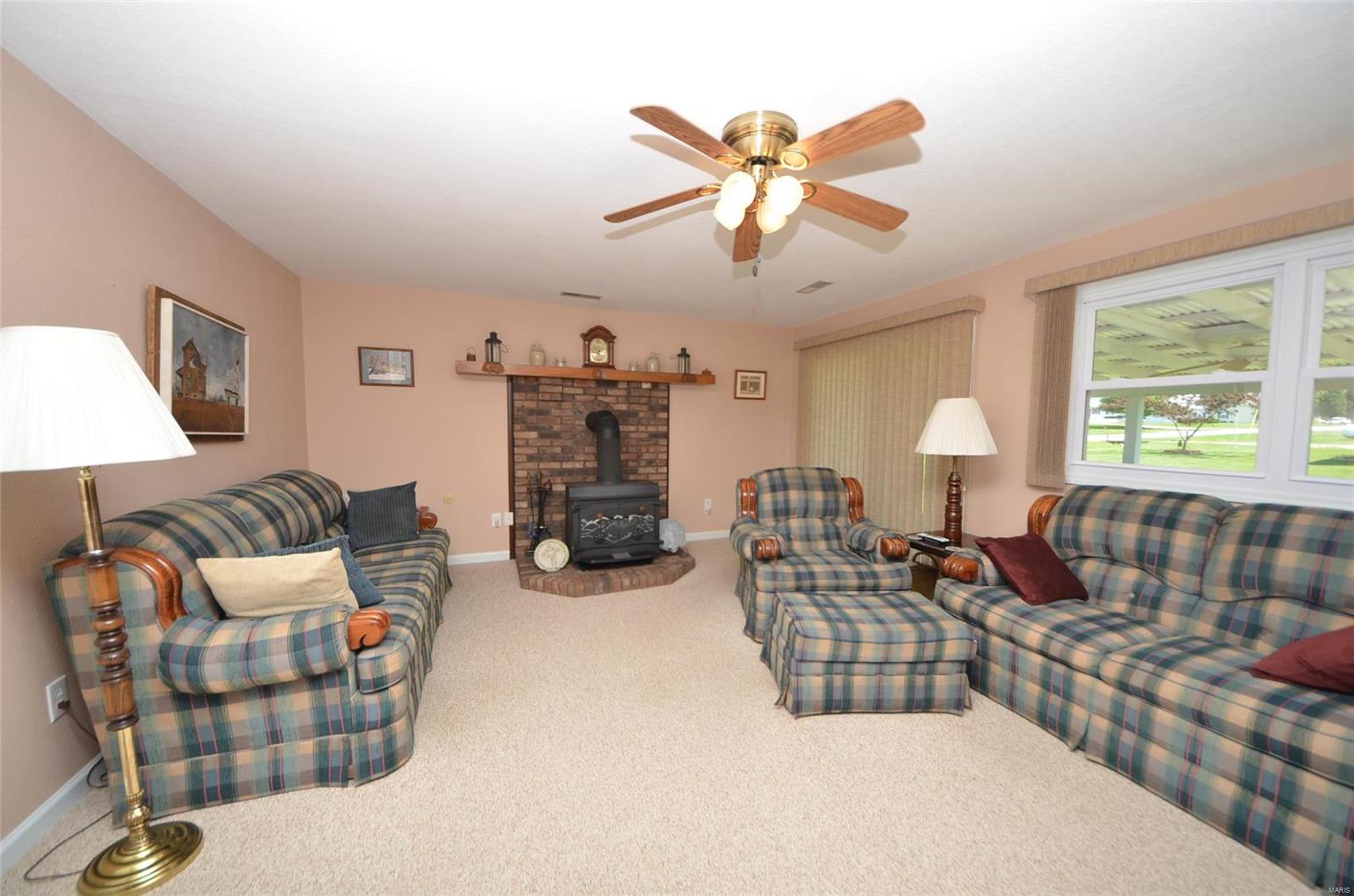 9034 Hawk Road Nashville, IL 62263 - Photo 19 of 28