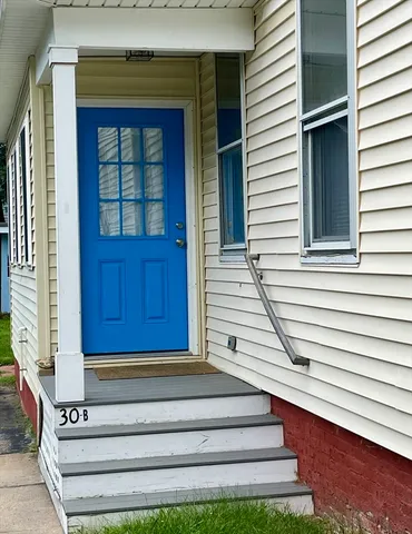 $469,900 | 30 Cherry Street, Unit B, Northampton, MA 01060