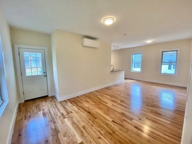 $469,900 | 30 Cherry Street, Unit B, Northampton, MA 01060