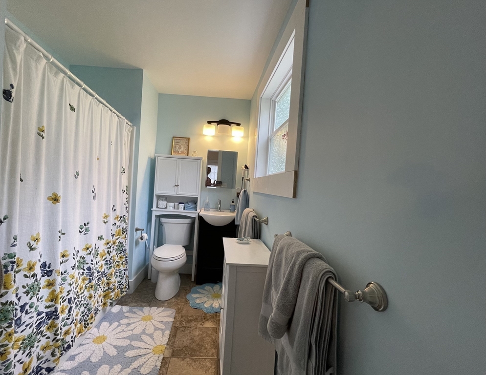 30 Cherry Street, Unit B Northampton, MA 01060 - Photo 22 of 28