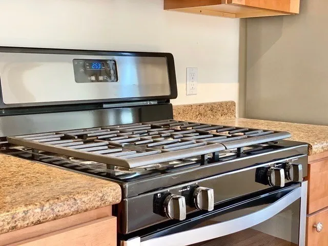 $469,900 | 30 Cherry Street, Unit B, Northampton, MA 01060