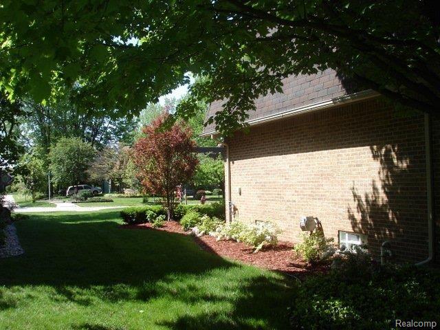 2819 Ranieri Drive Troy, MI 48085 - Photo 5 of 25 DSC05574