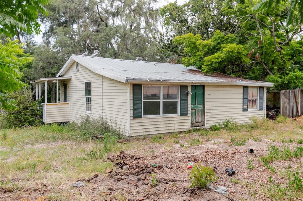 11835 Circle B Road Dade City, FL 33525 - Photo 1 of 65