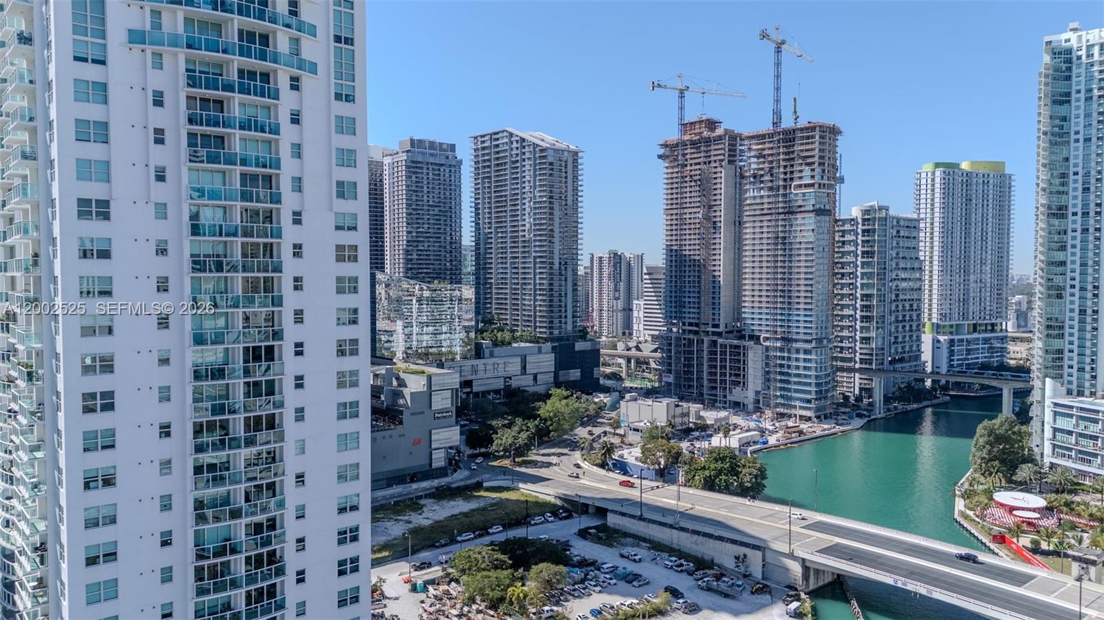 31 Southeast 5th Street, Unit 2301 Miami, FL 33131 - Photo 46 of 50