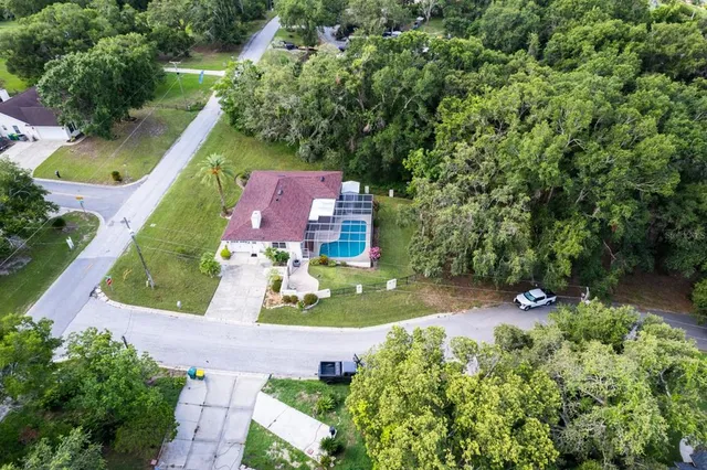 $399,000 | 1220 Country Club Road, Eustis, FL 32726
