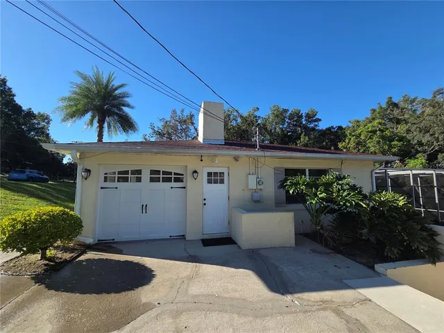 $399,000 | 1220 Country Club Road, Eustis, FL 32726