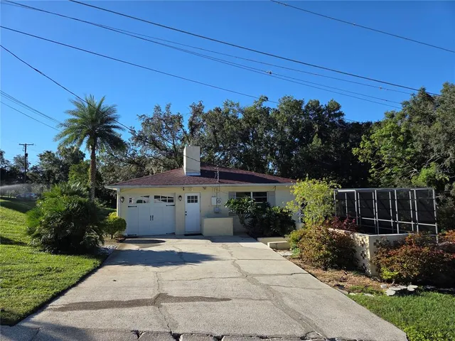 $399,000 | 1220 Country Club Road, Eustis, FL 32726