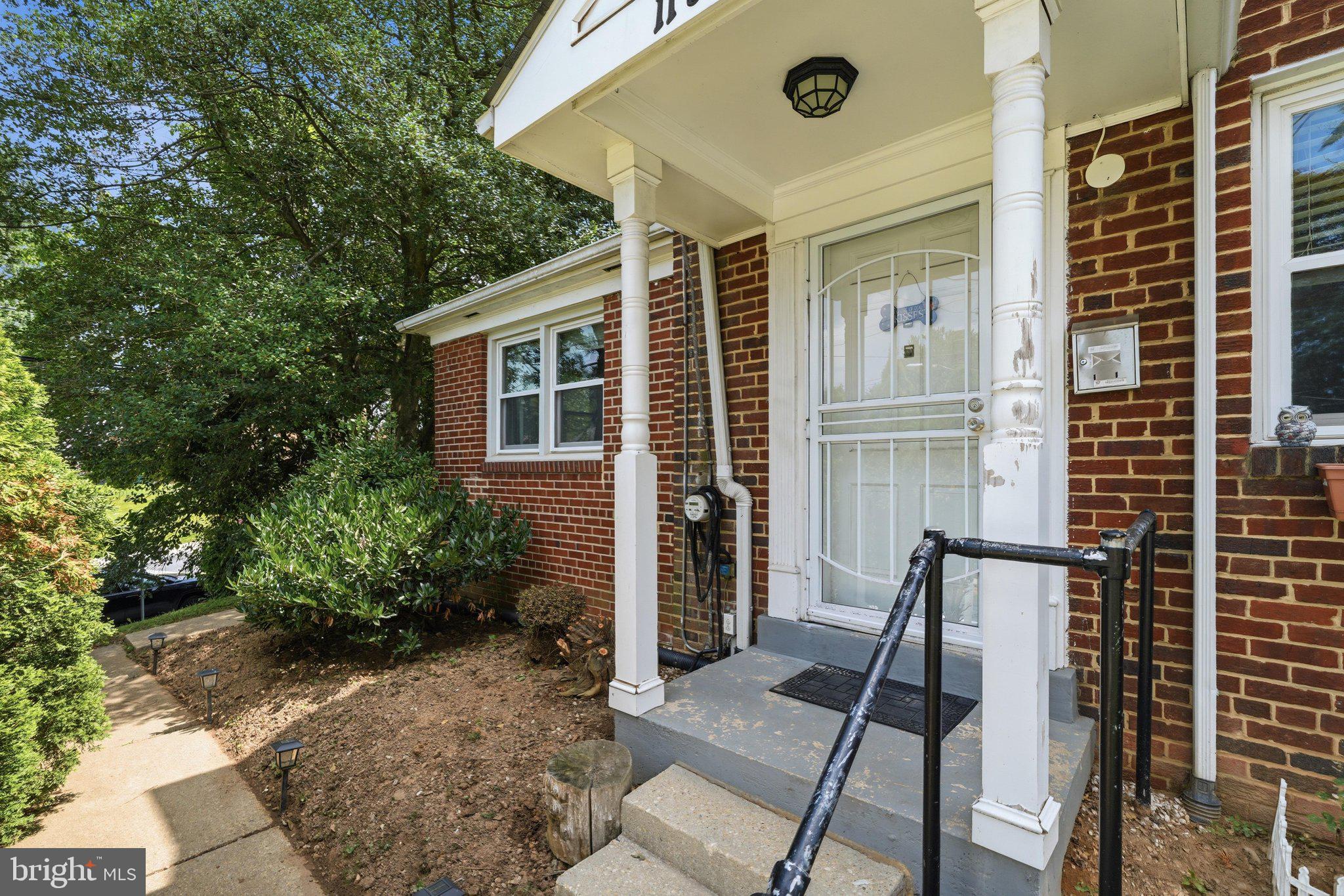 11931 Centerhill Street Silver Spring, MD 20902 - Photo 3 of 45