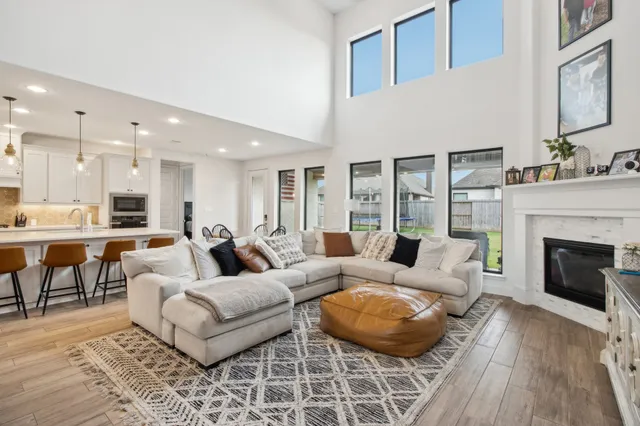 $789,000 | 29819 Autumn Maple Court, Fulshear, TX 77494