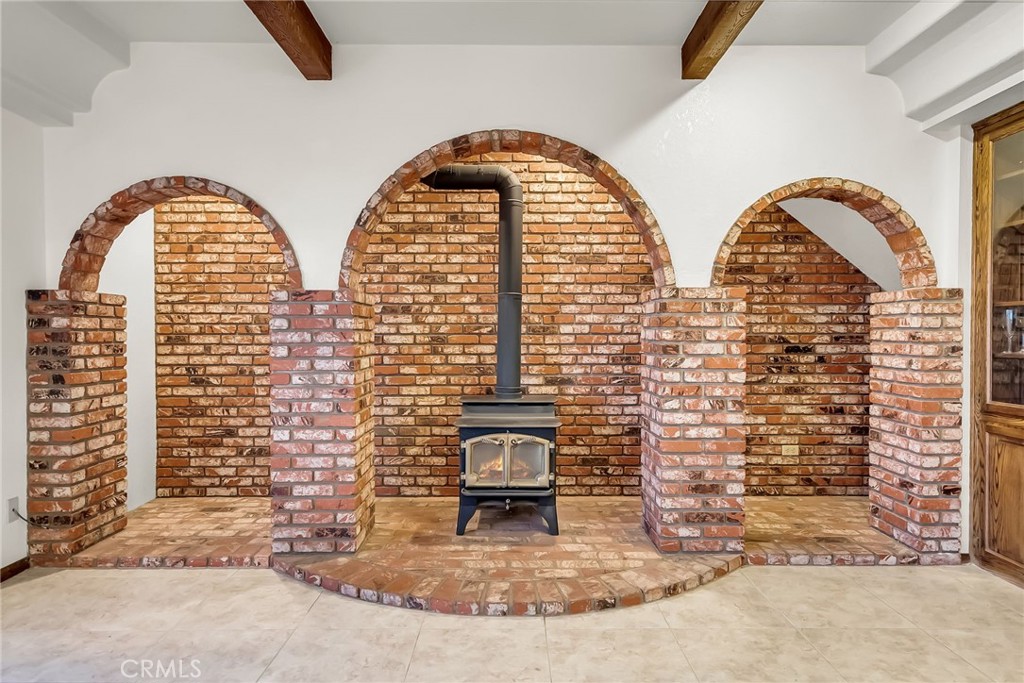 2572 Sunset Drive Riverside, CA 92506 - Photo 19 of 63