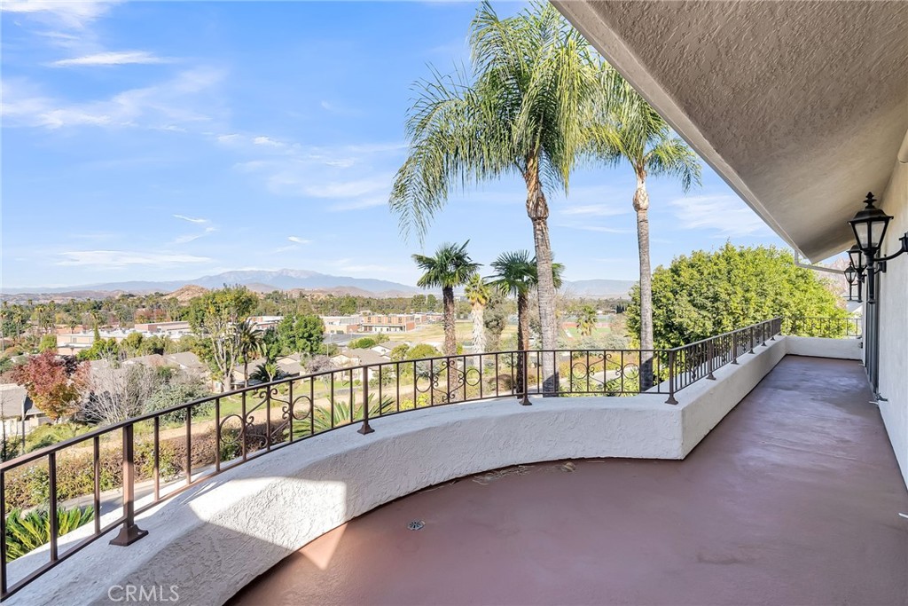 2572 Sunset Drive Riverside, CA 92506 - Photo 36 of 63