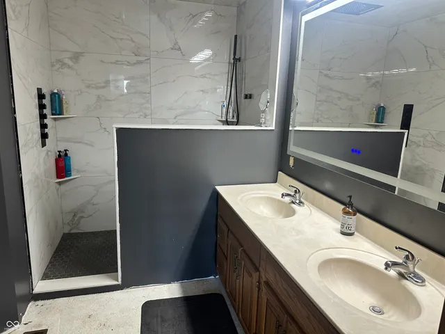 $374,900 | 45 West Flatwoods Road, Spencer, IN 47460