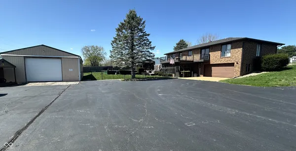 $374,900 | 45 West Flatwoods Road, Spencer, IN 47460