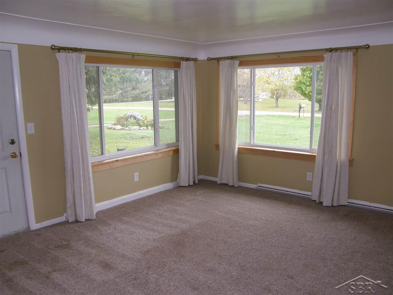 12305 West Burt Road Chesaning, MI 48616 - Photo 7 of 11 31306465-6.JPG