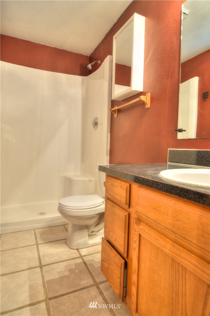 5911 Cherokee Loop Southeast Lacey, WA 98513 - Photo 21 of 25 Gallery Image 21