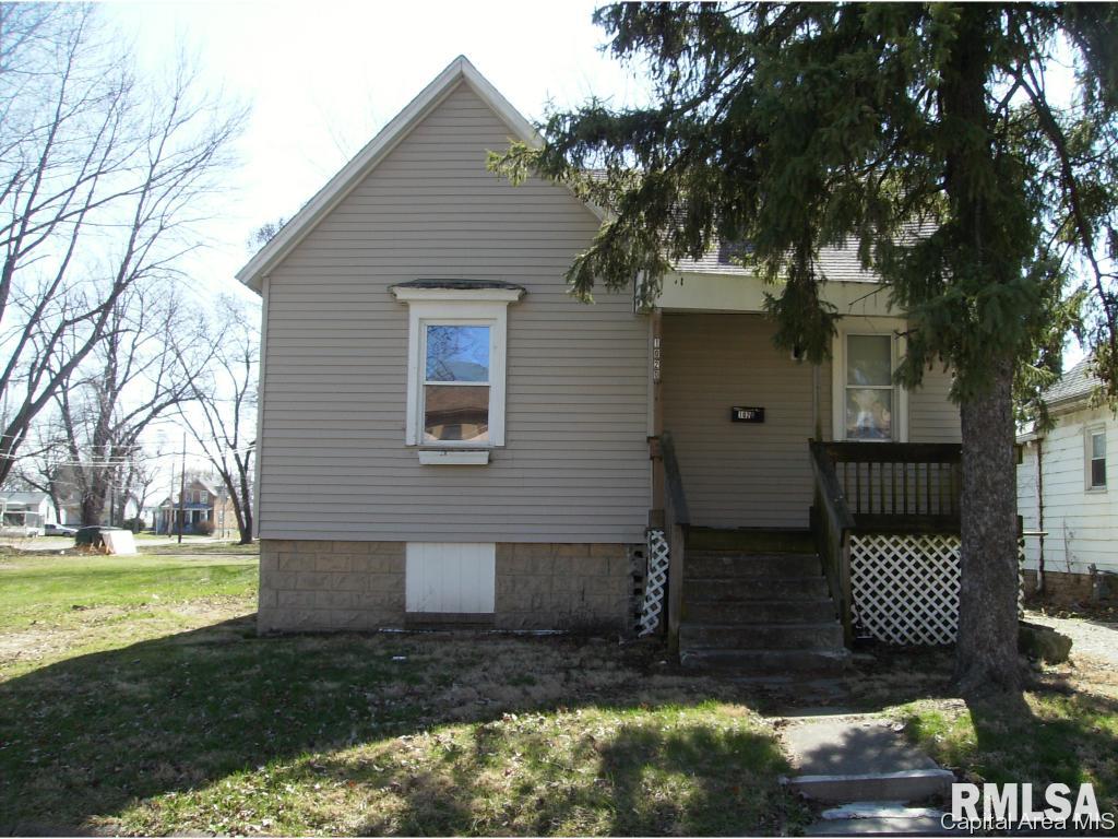 1020 East Enos Avenue Springfield, IL 62702 - Photo 2 of 9