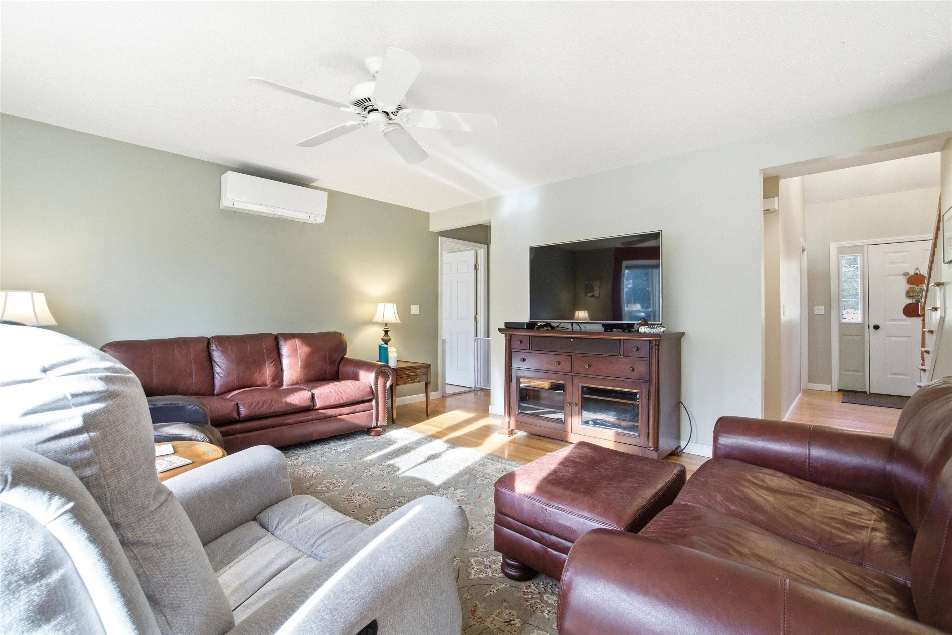 611 North Pembroke Road Pembroke, NH 03275 - Photo 13 of 49