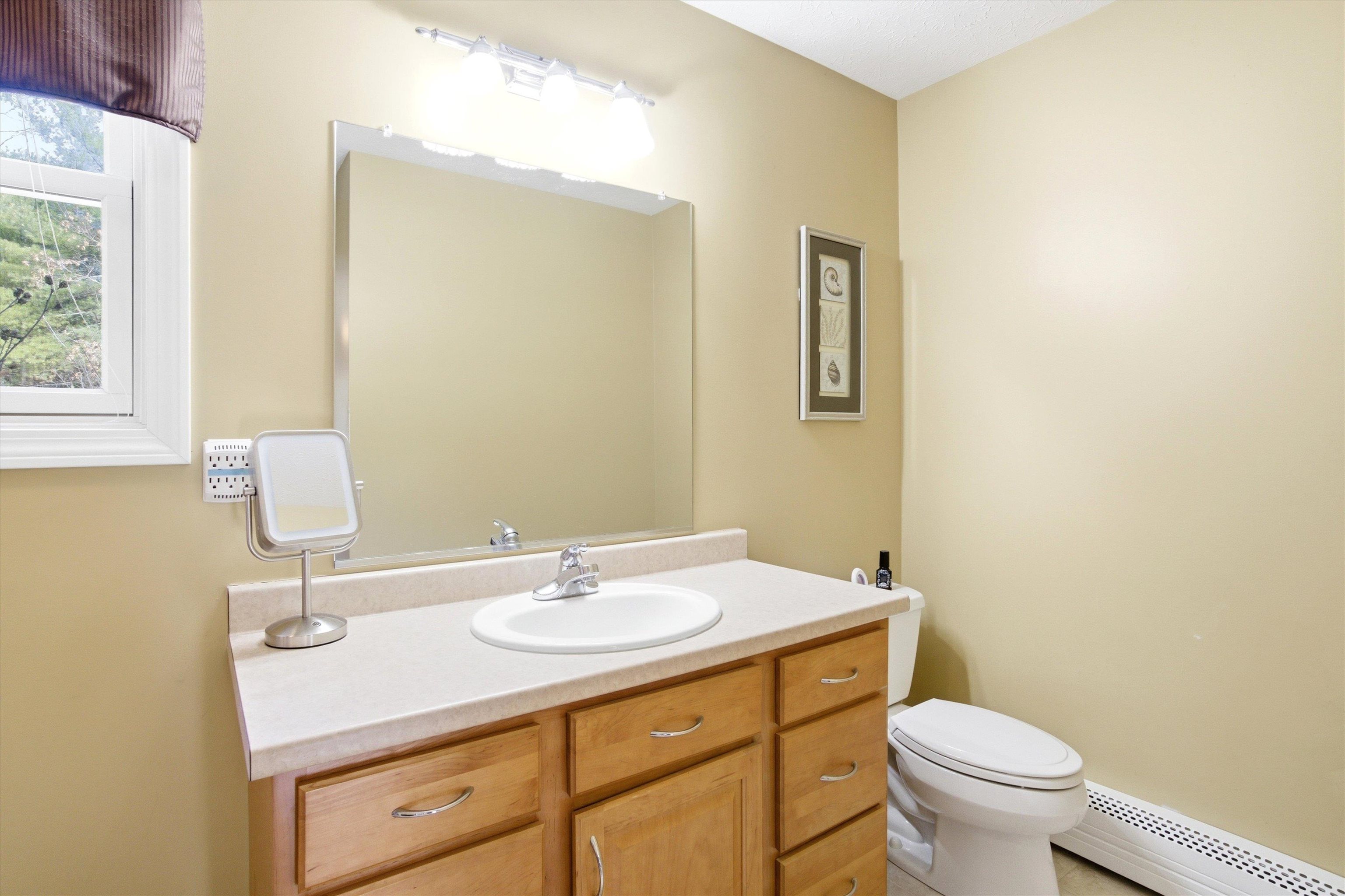 611 North Pembroke Road Pembroke, NH 03275 - Photo 19 of 49